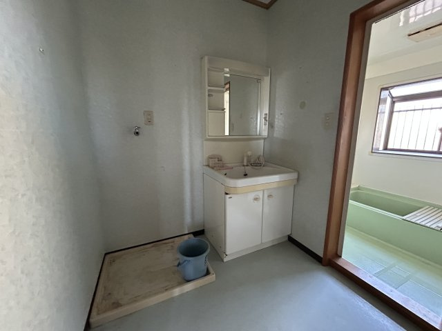 那須塩原埼玉　住居付き店舗の独立洗面台|独立洗面化粧台が付いています