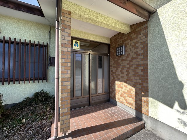 那須塩原埼玉　住居付き店舗の玄関