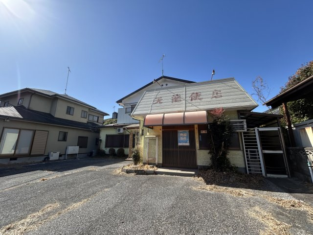 那須塩原埼玉　住居付き店舗の駐車場|駐車場も広いです