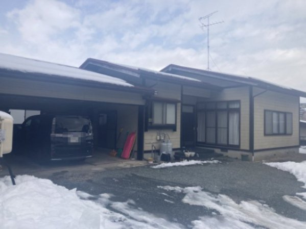 飯田5丁目貸家の外観