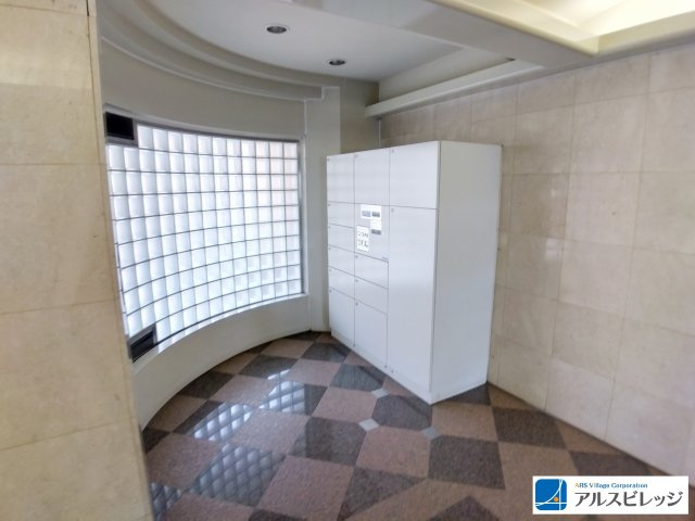 ライオンズマンション上福岡第3の設備|外出が多くても安心の宅配ボックス