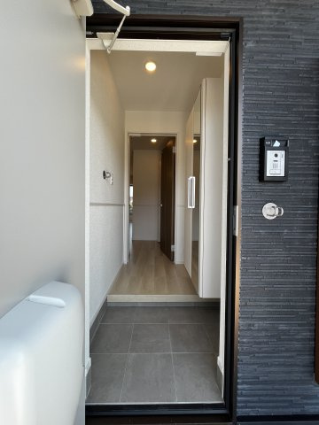 ヒカルサ境港渡町イーストの玄関