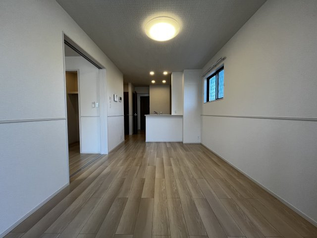 ヒカルサ境港渡町イーストの居間・リビング