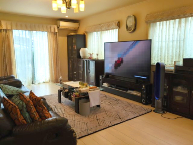 【居間・リビング】 | 東金市菱沼　中古戸建