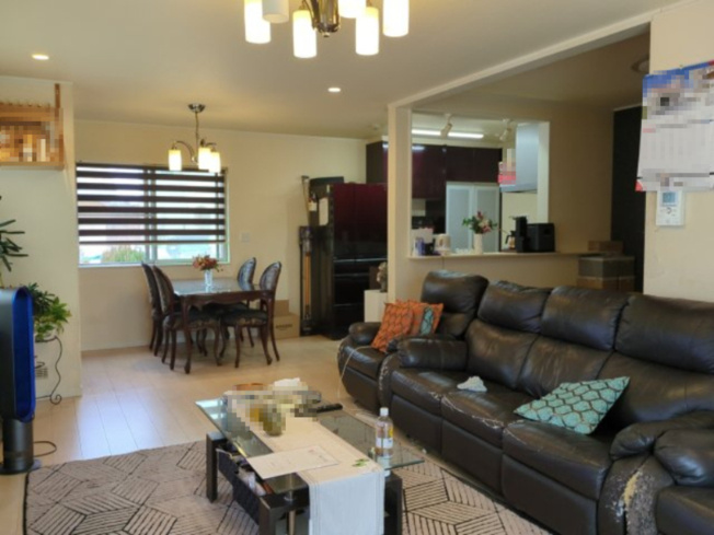 【居間・リビング】 | 東金市菱沼　中古戸建