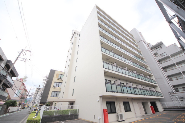 アーバンエース新大宮パルの外観