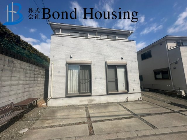 駐車スペース2台可・全室6帖以上　大久保町西島　築16年の外観