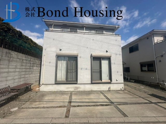 駐車スペース2台可・全室6帖以上　大久保町西島　築16年の外観