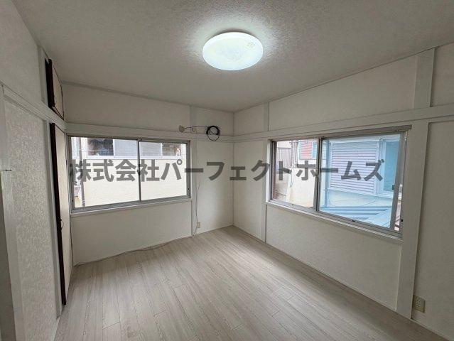 交野ハウスの居間・リビング|こちらのリビングで趣味の時間をお楽しみください