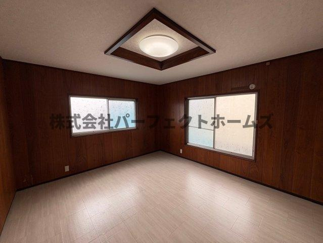 交野ハウスの洋室|使い勝手のいい洋室です