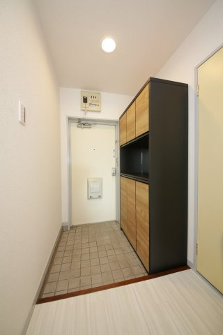 グランドヒルズ東海の玄関