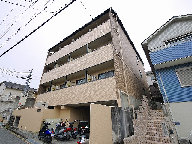 パティオ富雄の外観