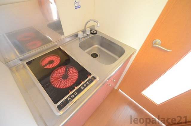 レオパレス佐賀西のキッチン|電気コンロ設置済　すぐに使用出来ます。