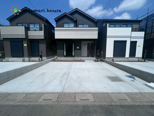 桶川市坂田東　3期　新築戸建　ハートフルタウンBの駐車場|カースペース：並列2台