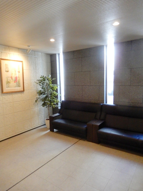 ヴュ・メゾン自由が丘Ｗのエントランス