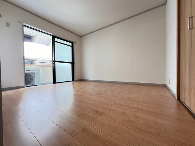 リベルテ美奈原の洋室