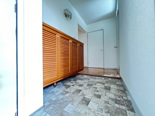 リベルテ美奈原の玄関