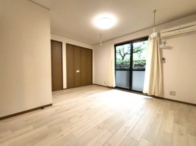 【寝室】 | ステイトメント安宅 B棟