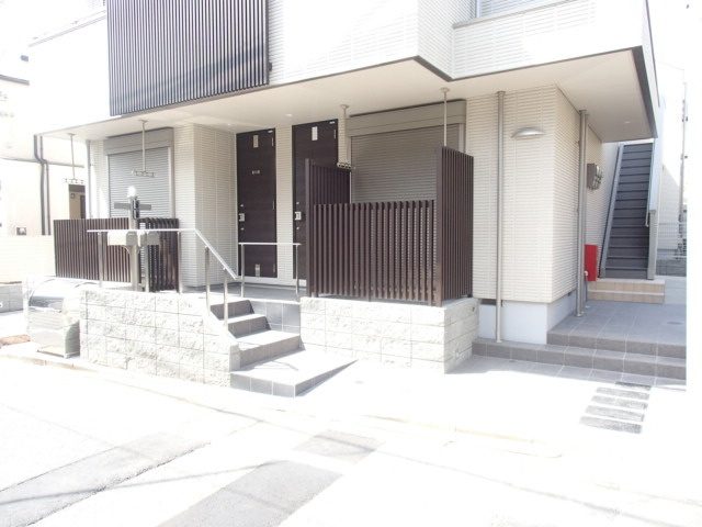ＱＵＡＬＩＡ　大岡山のエントランス|★建物アプローチ★