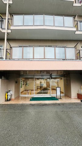 メガロコープ西宮（Ⅱ）２号棟のエントランス|エントランス