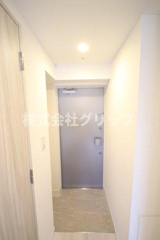 クレストタップ新横浜の玄関