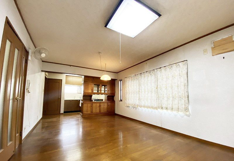 近江八幡市鷹飼町北１丁目　中古戸建