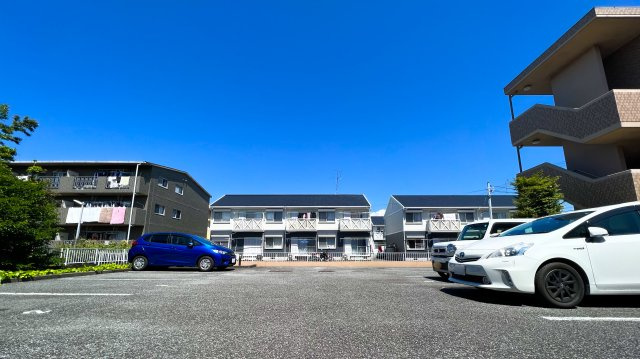 ソブリンハウスの駐車場