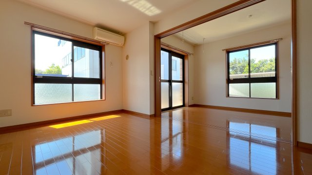 ソブリンハウスの居間・リビング