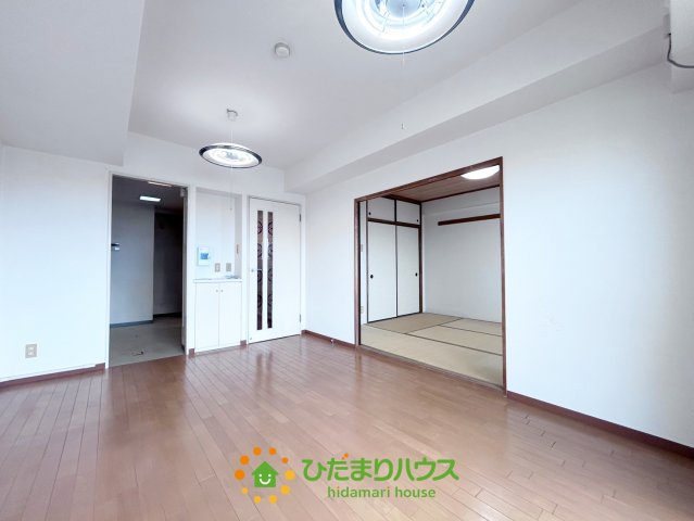 ライオンズガーデン久喜参番館の居間・リビング|2025/3/31　撮影