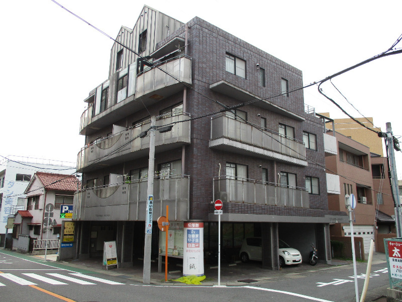 ローズガーデン楠元