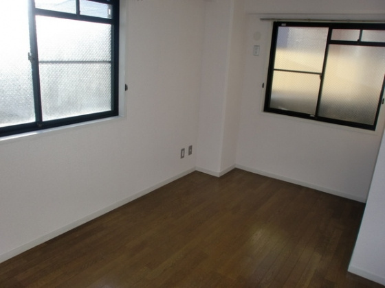 ローズガーデン楠元の寝室