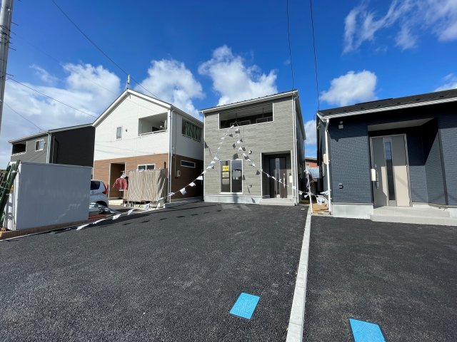 新築戸建   郡山市大槻町第34　Cradle Garden　全2棟の前面道路含む現地写真