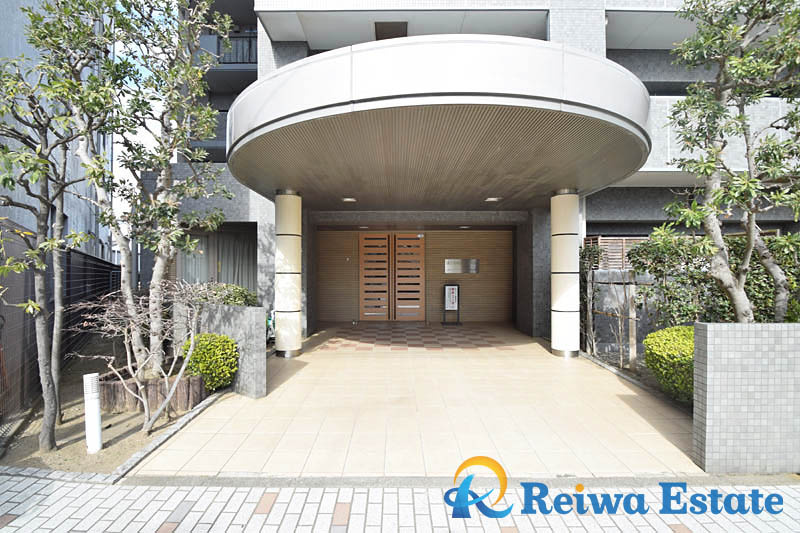 アーベントハイム湘南茅ヶ崎のエントランス