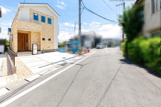 【商談中】向日市鶏冠井町北井戸の周辺|前道：道路幅員約5.7ｍ