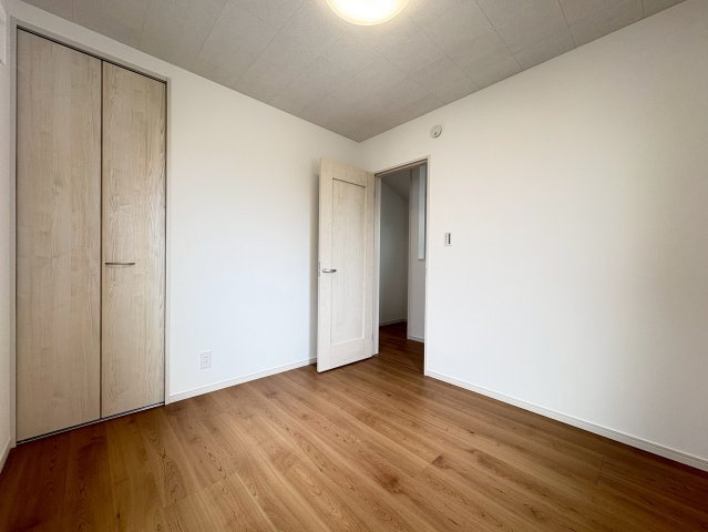 向日市鶏冠井町北井戸の洋室|お客様のライフスタイルに合わせて、ご使用いただけます！