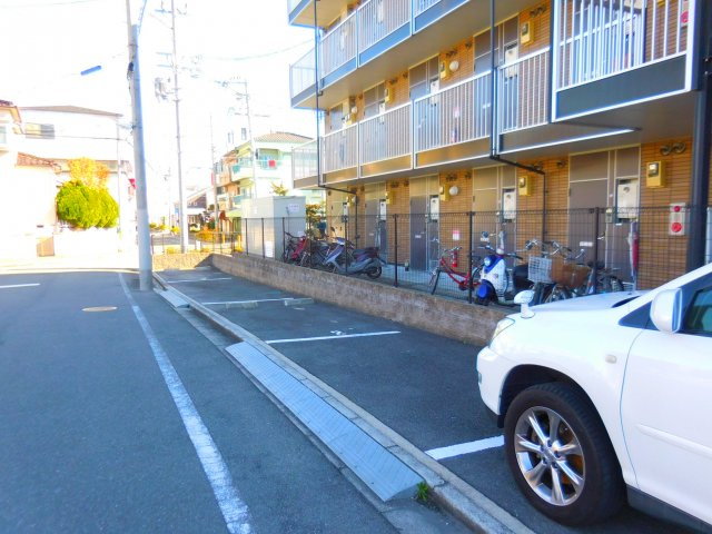 【駐車場】 | レオパレスTN参番館