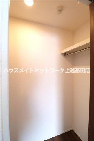 アグレッシブファインの収納|ウォークインクローゼット