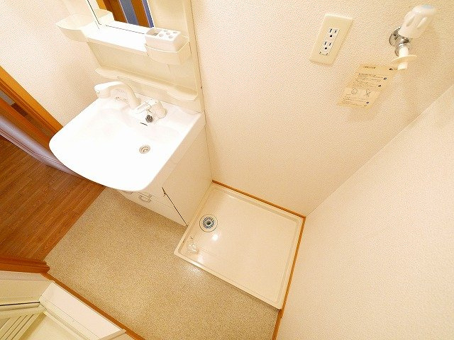 コモドビラⅥの洗面所|広い洗面スペース