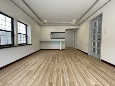 【居間・リビング】 | 黒津３丁目