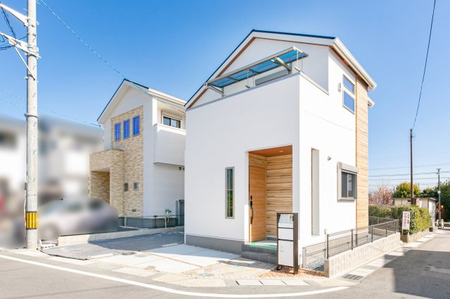 【成約済】向日市鶏冠井町北井戸の外観|北東角地です。
全4区画の分譲地の一角で街並みも綺麗です！