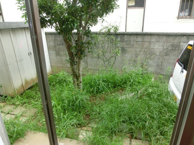 元名貸家　の庭