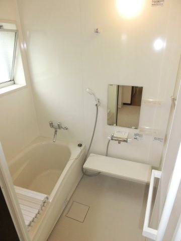 元名貸家　の浴室