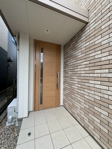 美里2丁目戸建のエントランス