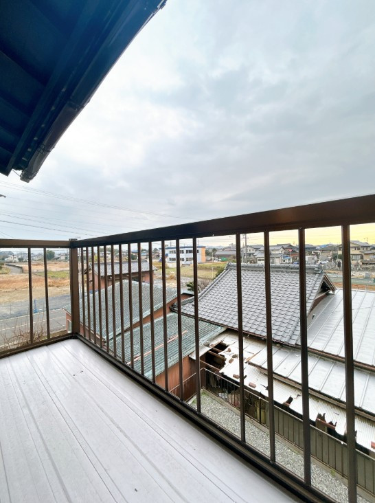 リフォーム中古戸建　丹羽郡扶桑町大字斎藤字北山　昭和60年築のバルコニー