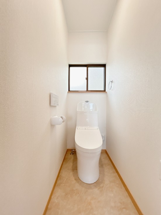 リフォーム中古戸建　丹羽郡扶桑町大字斎藤字北山　昭和60年築のトイレ