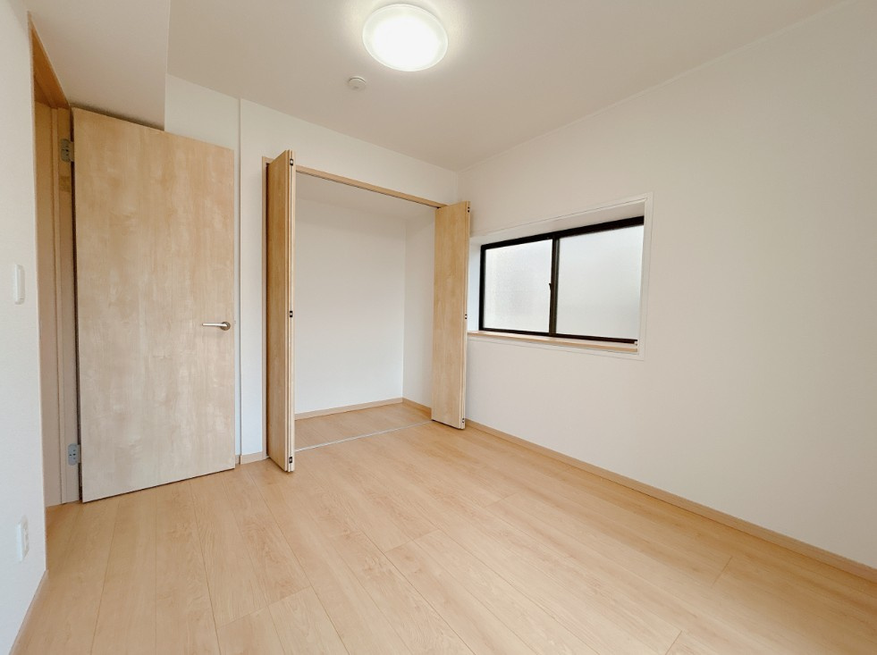 リフォーム中古戸建　丹羽郡扶桑町大字斎藤字北山　昭和60年築の洋室|1階洋室