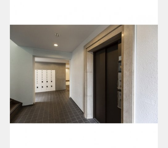 コンフォリア高島平のロビー