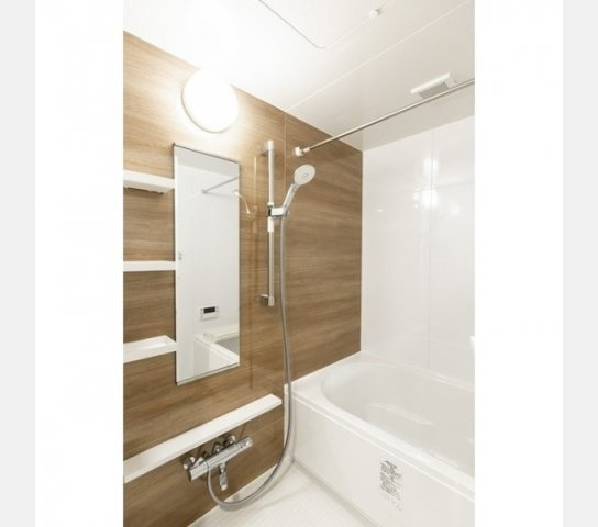 コンフォリア高島平の浴室|同間取り別号室参考写真