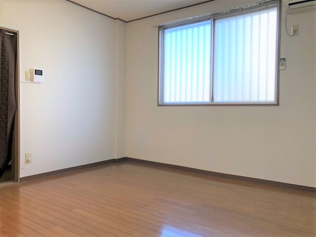 暁21・0号館の洋室