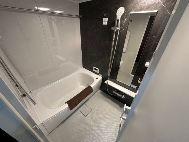 パルシオ本山鹿子町の浴室|毎日の疲れを癒すことができる、ゆったりとした広さの浴室。